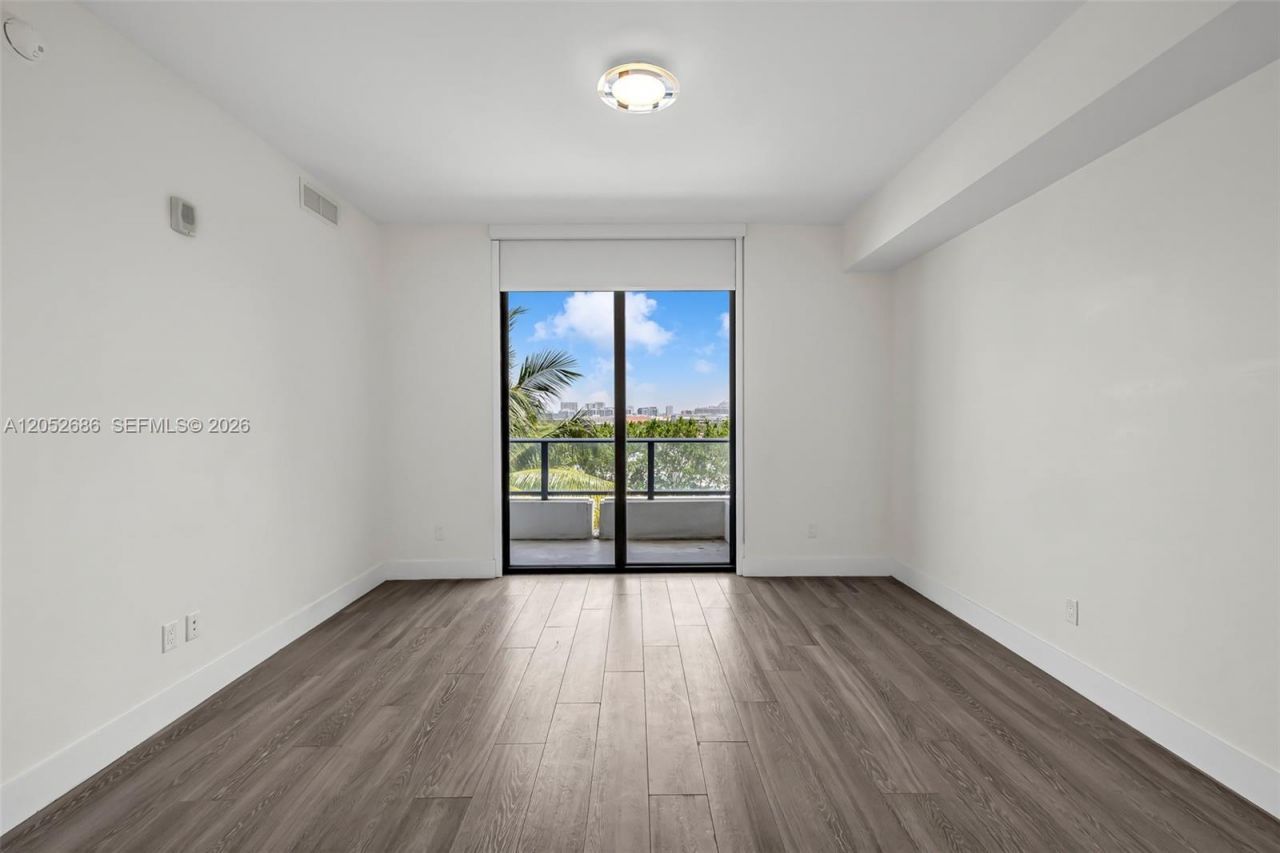 2960 NE 207th St , Unit 811, Aventura, FL 33180 Photo