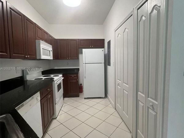 7200 NW 177th St , Unit 206-7, Hialeah, FL 33015