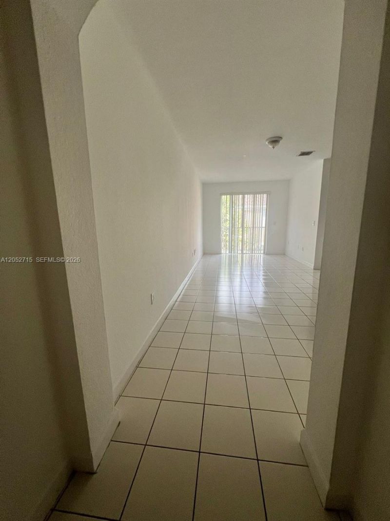 7200 NW 177th St , Unit 206-7, Hialeah, FL 33015 Photo