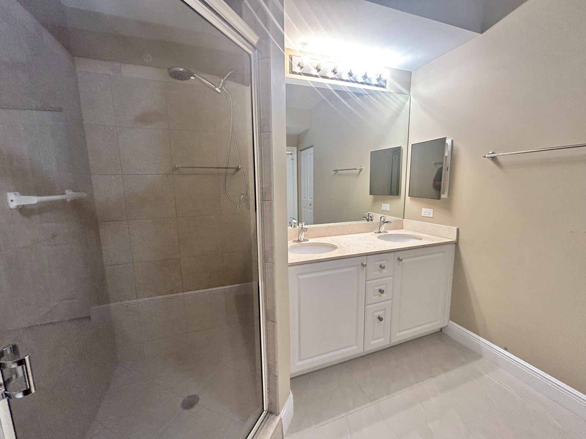 1660 Renaissance Commons Boulevard, Unit 2111, Boynton Beach, FL 33426 Photo