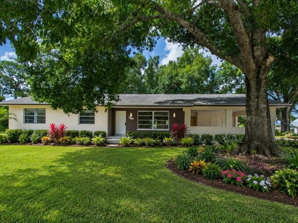 5605 38TH Street, Vero Beach, FL 32966