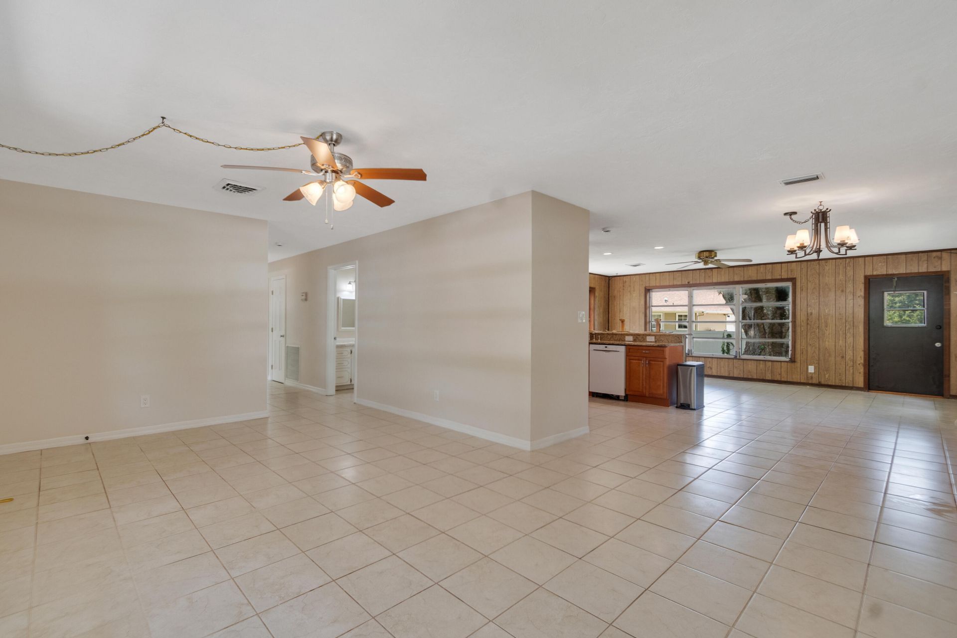 5605 38th Street, Vero Beach, FL 32966 Photo