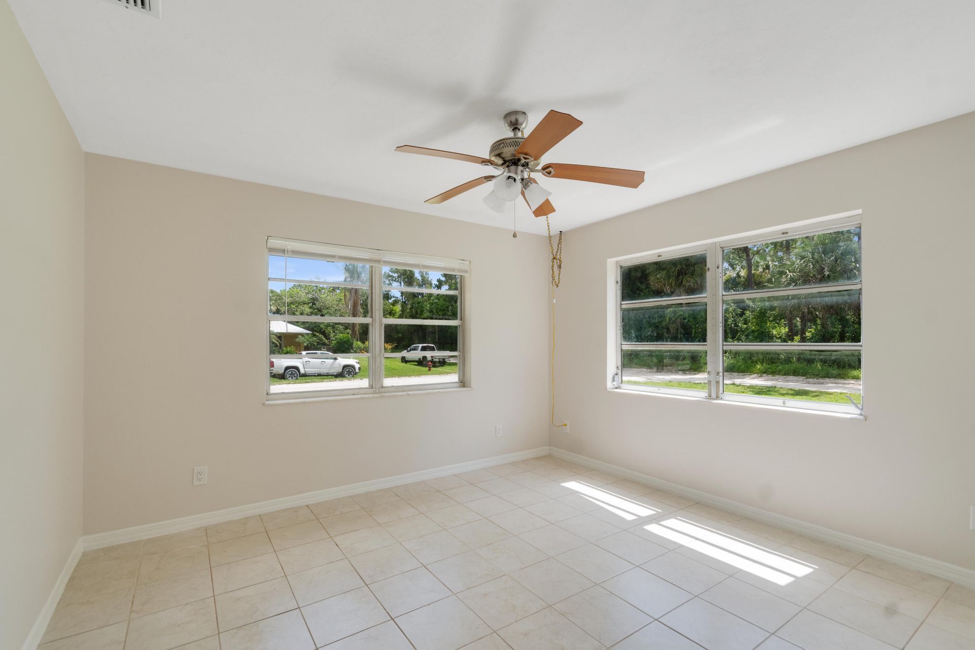 5605 38th Street, Vero Beach, FL 32966 Photo