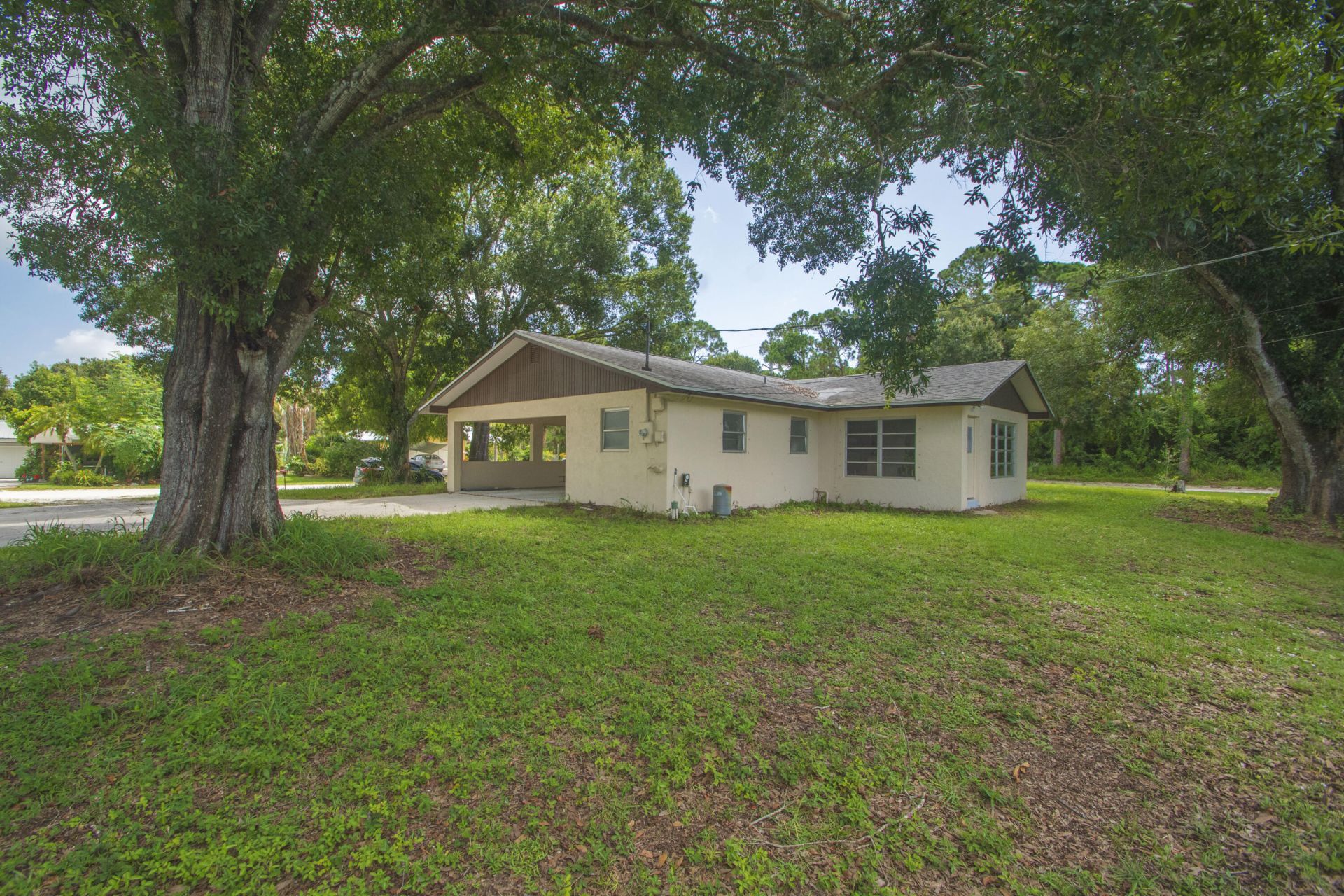 5605 38th Street, Vero Beach, FL 32966 Photo