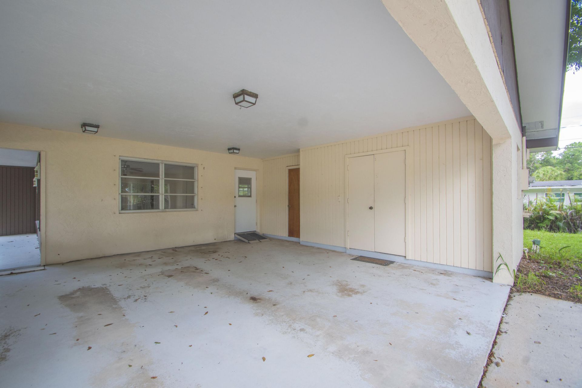 5605 38th Street, Vero Beach, FL 32966 Photo
