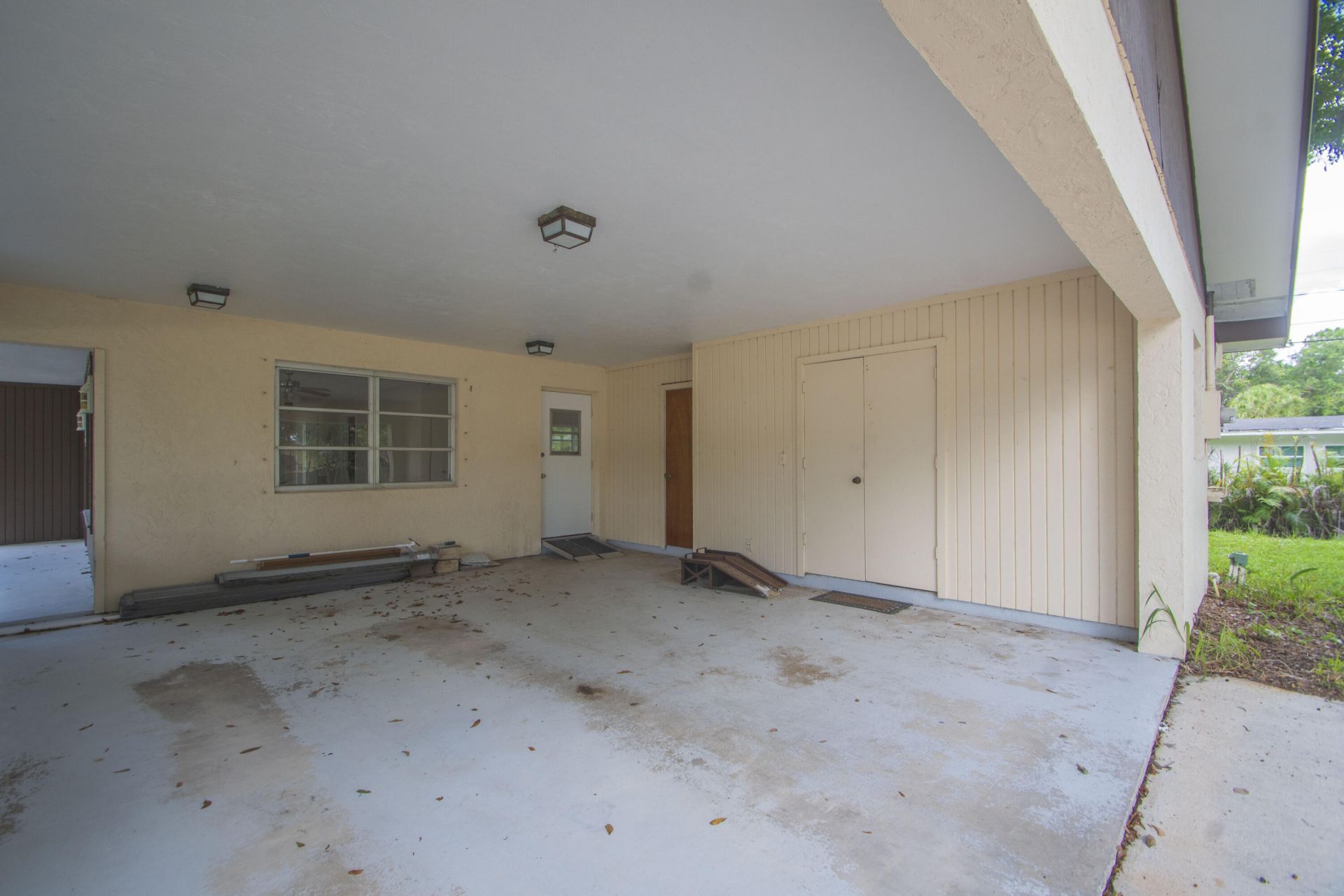 5605 38th Street, Vero Beach, FL 32966 Photo
