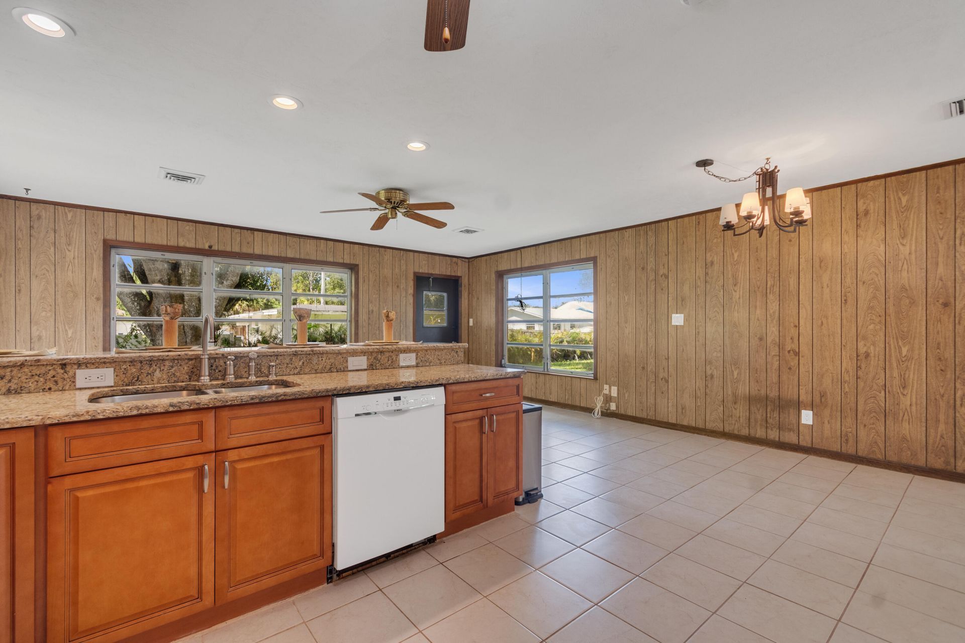 5605 38th Street, Vero Beach, FL 32966 Photo