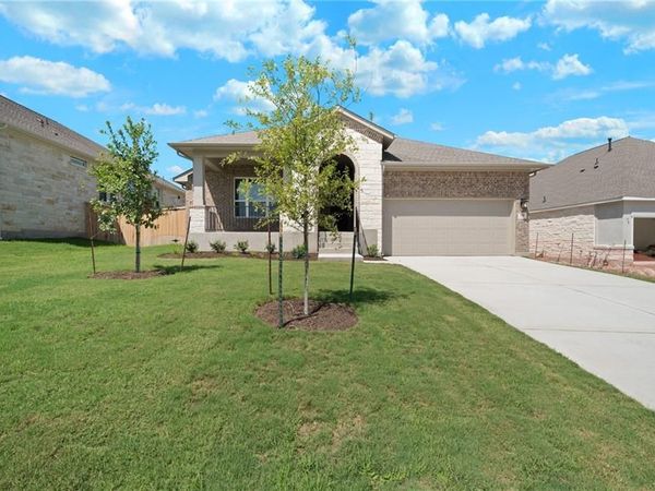 136 Osceola DR, Kyle, TX 78640