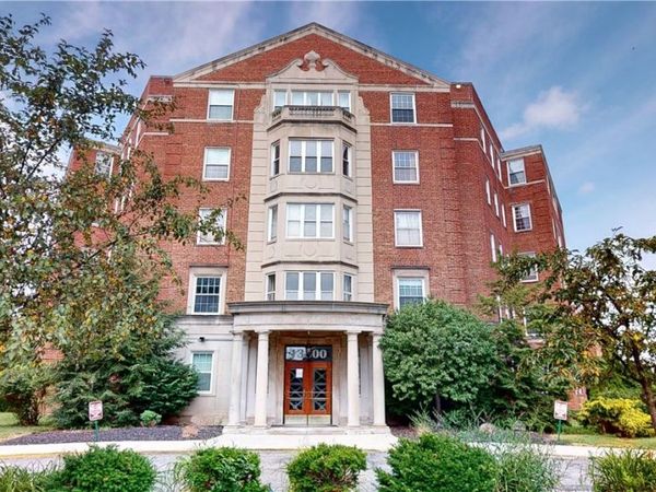 13800 Fairhill Road, Unit 111, Shaker Heights, OH 44120