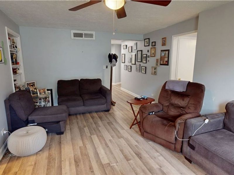 13800 Fairhill Road, Unit 111, Shaker Heights, OH 44120 Photo 4