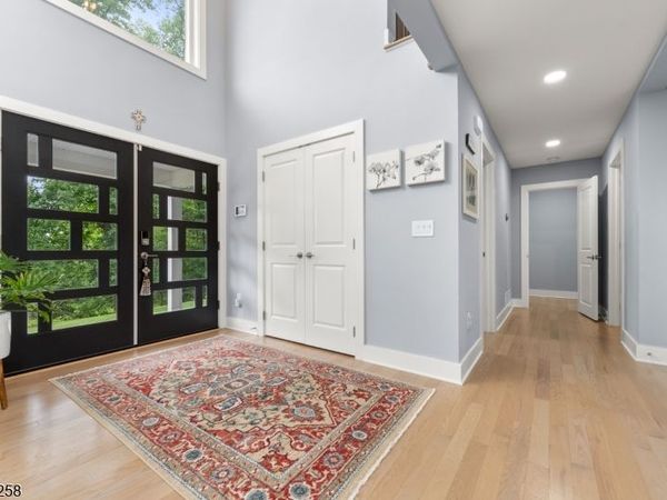 98 King George Rd, Warren, NJ 07059