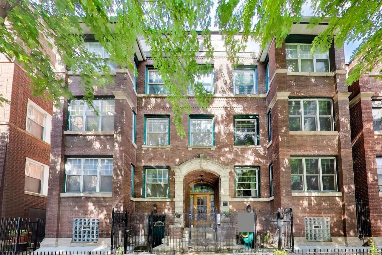 6160 N Winthrop Avenue, Unit 3S, Chicago, IL 60660 Main Photo