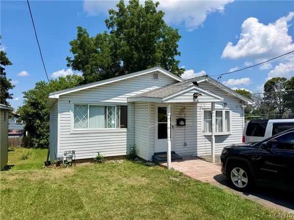 271 Mountainview Avenue , Syracuse, NY 13224