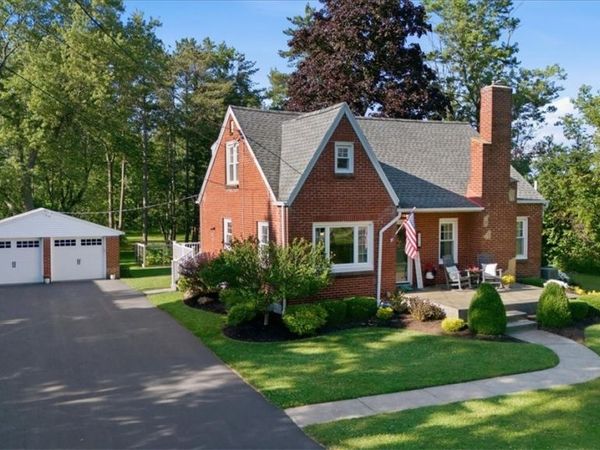 5370 Seneca Street , Buffalo, NY 14224