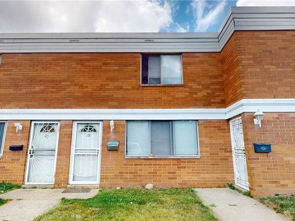 4480 Granada Boulevard, Unit 23, Warrensville Heights, OH 44128