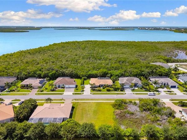 1874 Dogwood DR, MARCO ISLAND, FL 34145
