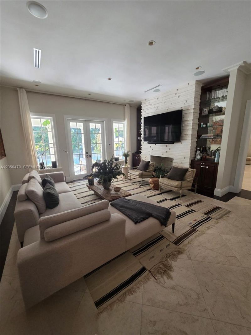277 Marinero Ct , Coral Gables, FL 33143 Photo
