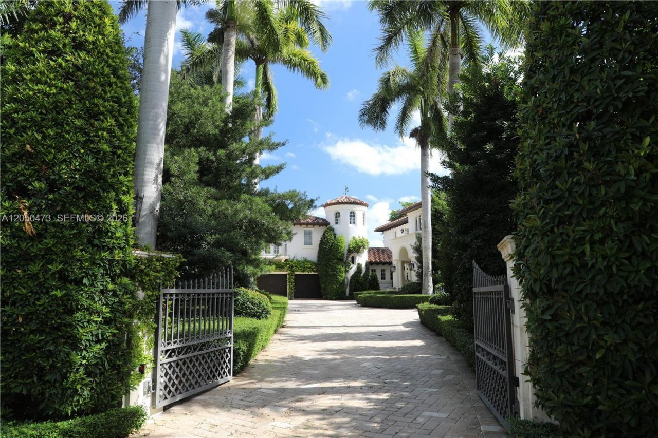 277 Marinero Ct , Coral Gables, FL 33143 Photo