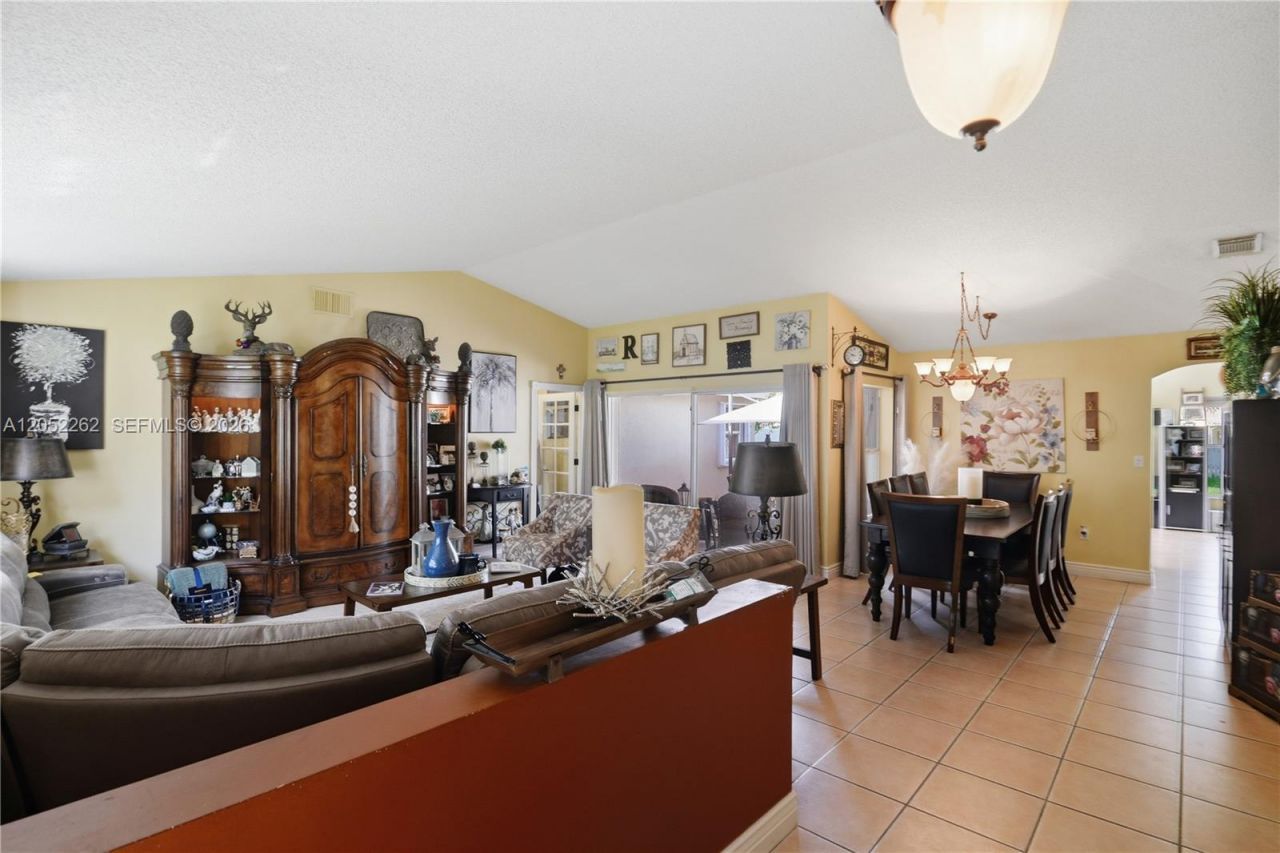 13341 SW 19th St, Miramar, FL 33027 Photo