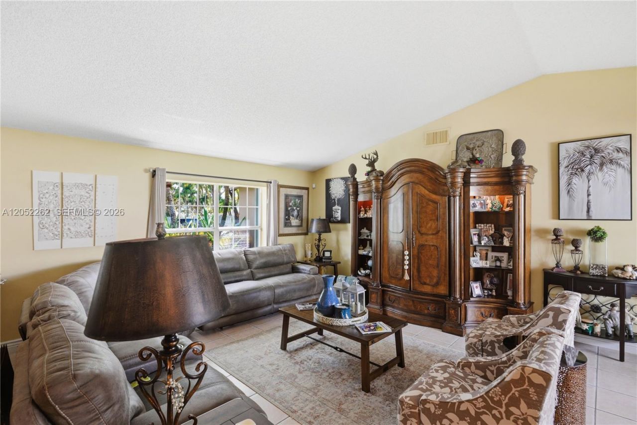 13341 SW 19th St, Miramar, FL 33027 Photo