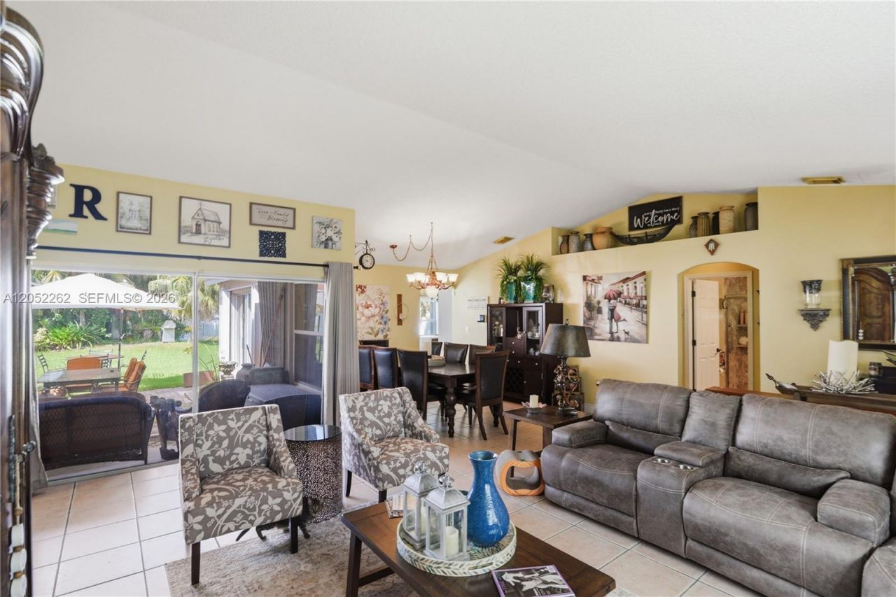 13341 SW 19th St, Miramar, FL 33027 Photo