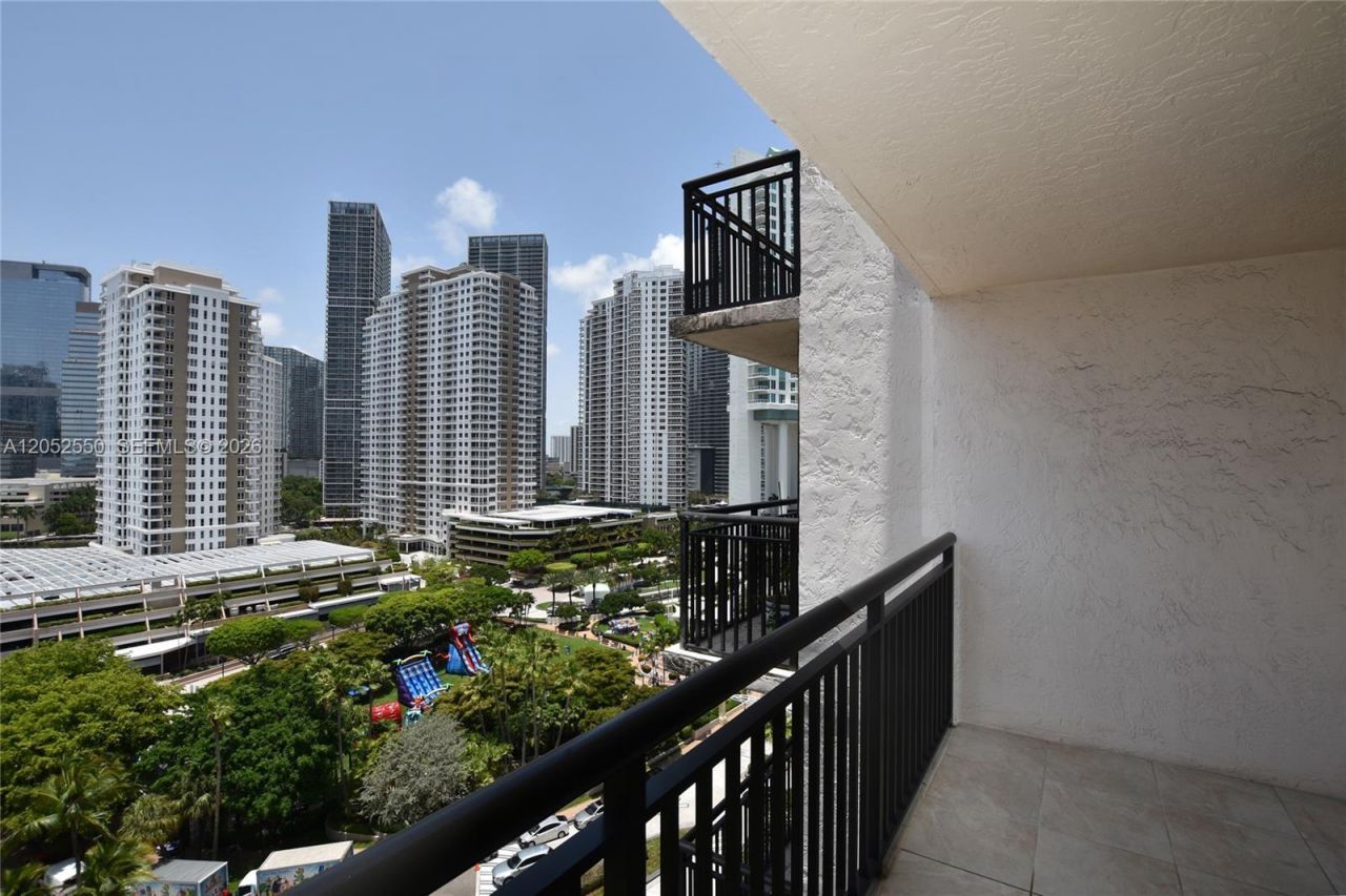 540 Brickell Key Dr , Unit 1511, Miami, FL 33131 Photo