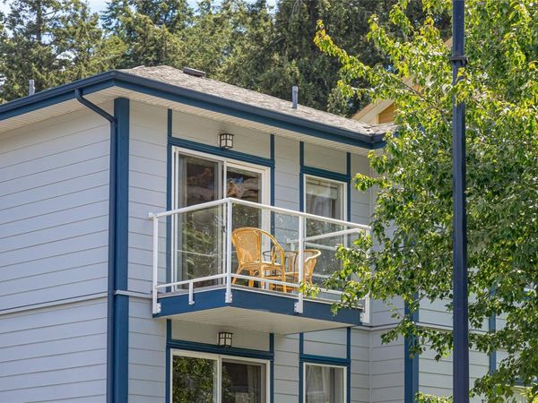 383 Wale Rd, Unit #300, Colwood, BC V9B 2P9