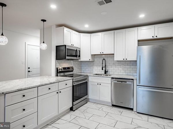 21 GAY STREET, Unit 301, PHOENIXVILLE, PA 19460