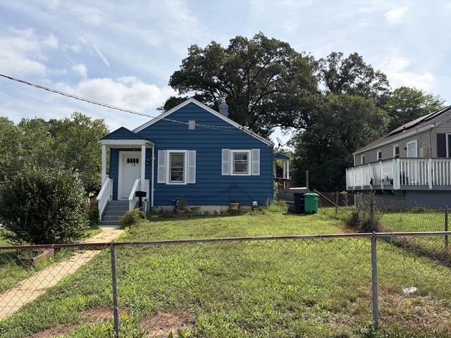 15 VALE PLACE, CAPITOL HEIGHTS, MD 20743