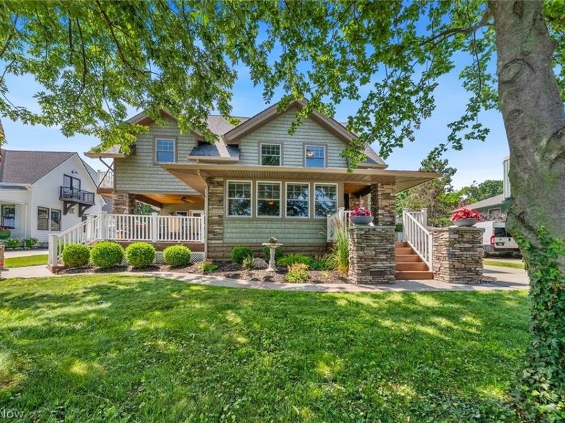 25021 Lakeview Drive, Bay Village, OH 44140 Photo 1