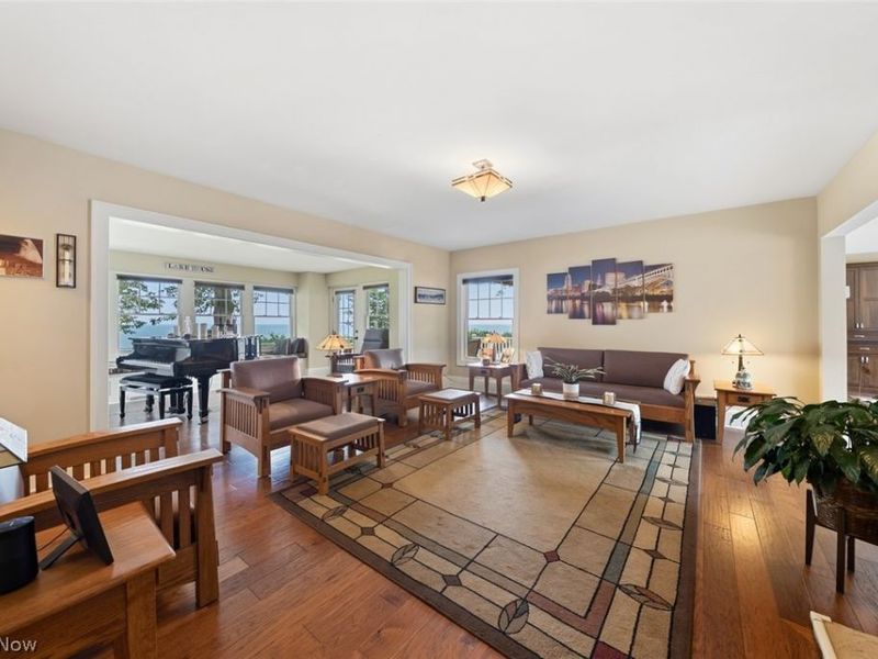 25021 Lakeview Drive, Bay Village, OH 44140 Photo 10