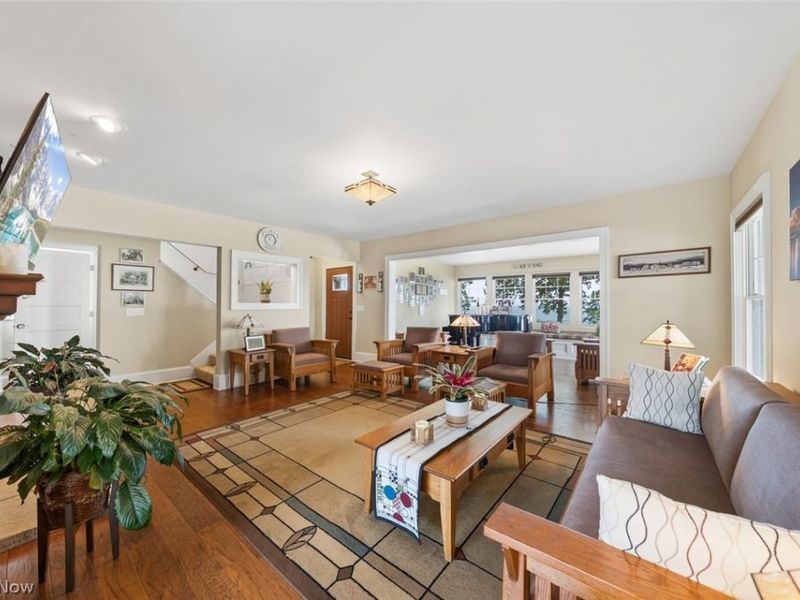25021 Lakeview Drive, Bay Village, OH 44140 Photo 12