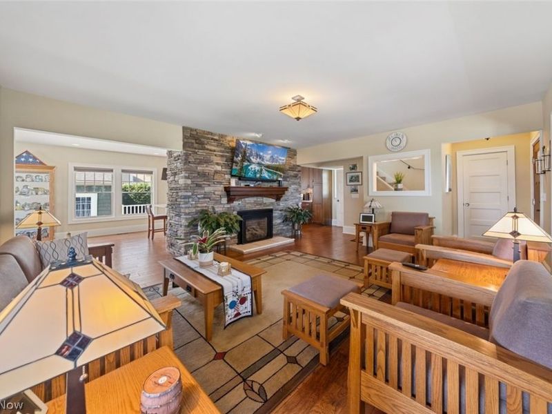 25021 Lakeview Drive, Bay Village, OH 44140 Photo 13