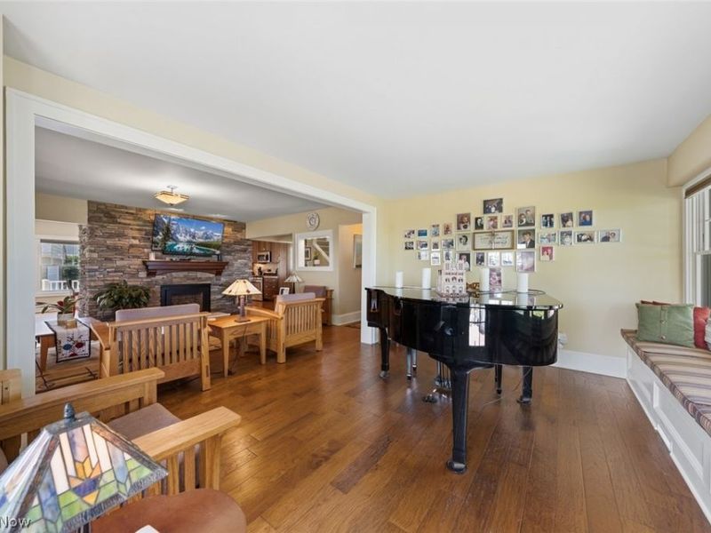 25021 Lakeview Drive, Bay Village, OH 44140 Photo 16