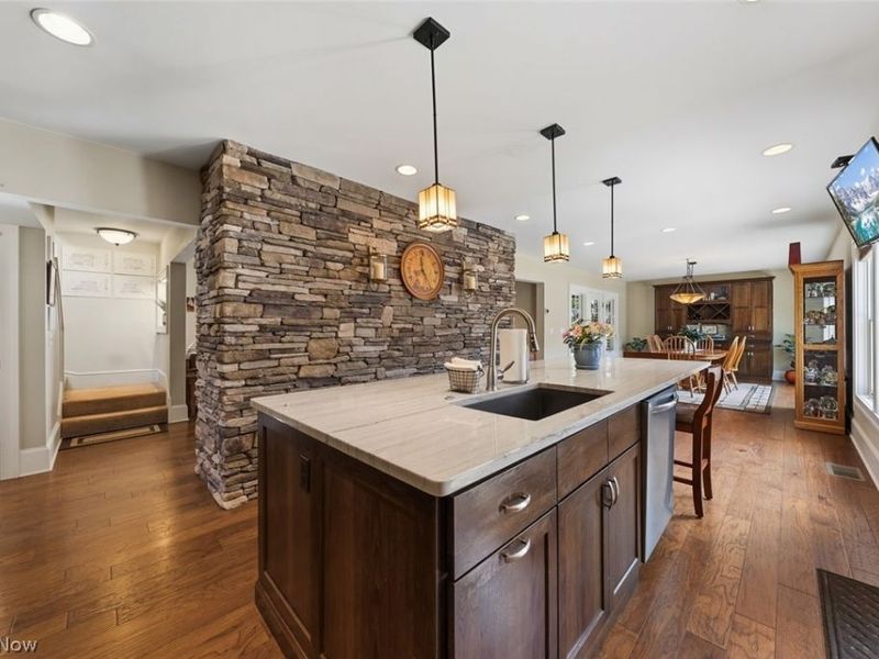 25021 Lakeview Drive, Bay Village, OH 44140 Photo 18