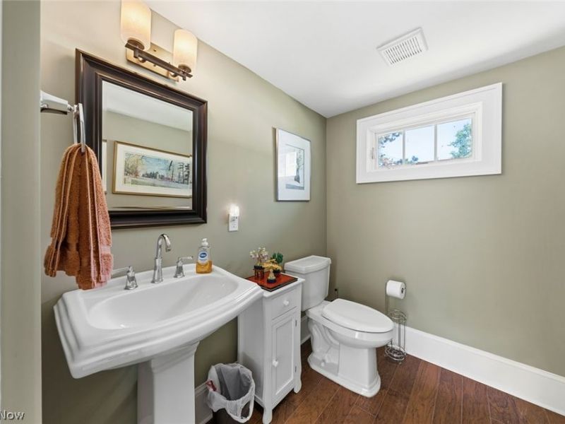 25021 Lakeview Drive, Bay Village, OH 44140 Photo 24