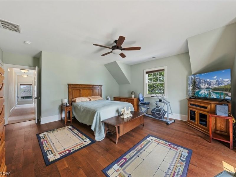 25021 Lakeview Drive, Bay Village, OH 44140 Photo 25