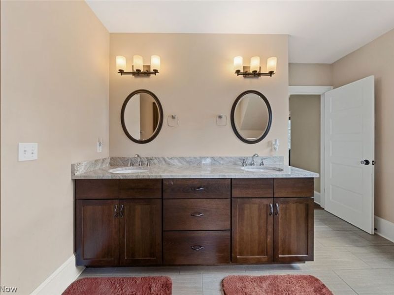 25021 Lakeview Drive, Bay Village, OH 44140 Photo 28
