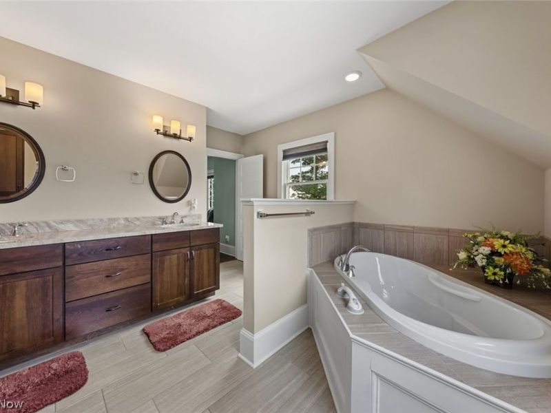 25021 Lakeview Drive, Bay Village, OH 44140 Photo 29