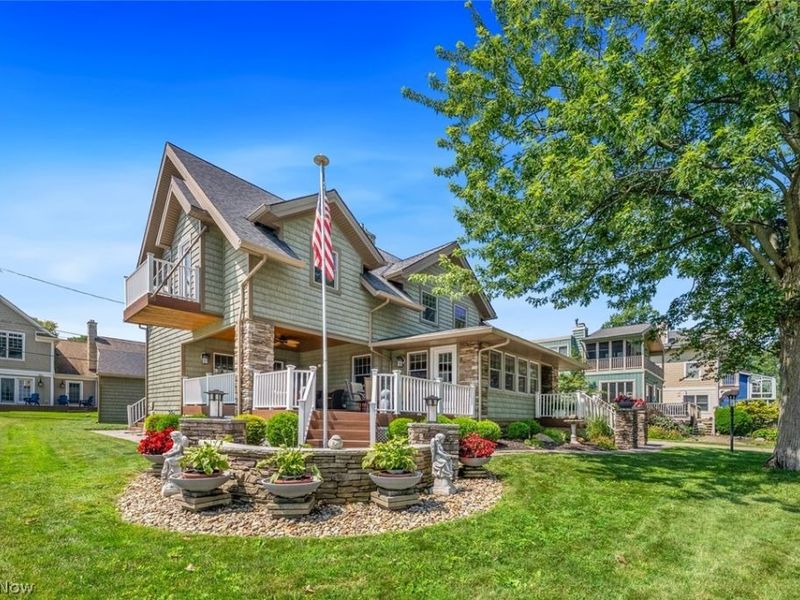 25021 Lakeview Drive, Bay Village, OH 44140 Photo 3