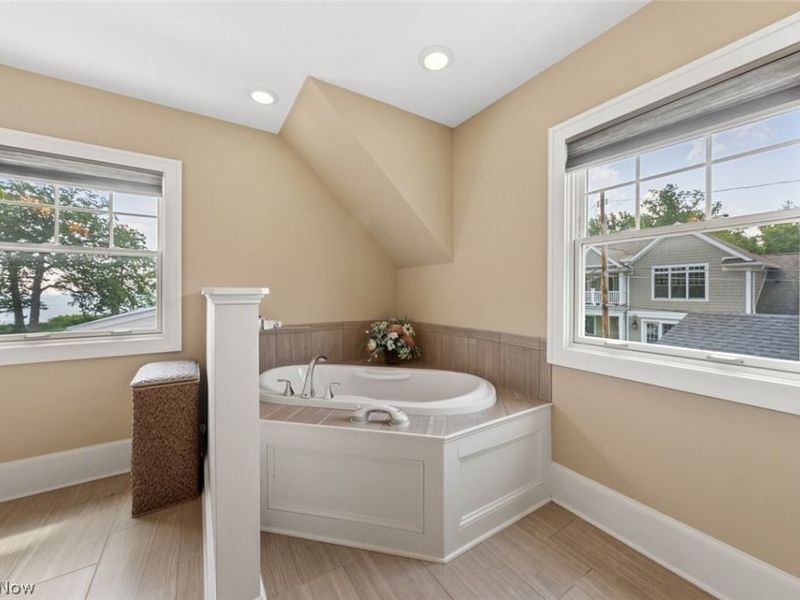 25021 Lakeview Drive, Bay Village, OH 44140 Photo 30