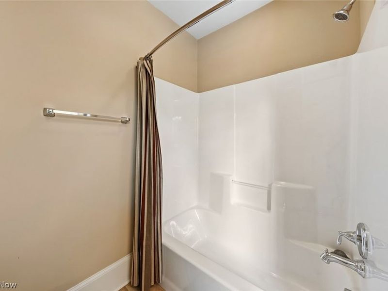 25021 Lakeview Drive, Bay Village, OH 44140 Photo 37