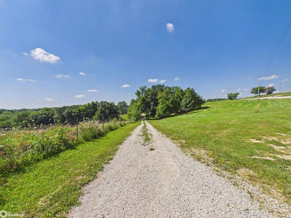 4513 Point Isabelle, Ottumwa, IA 52501