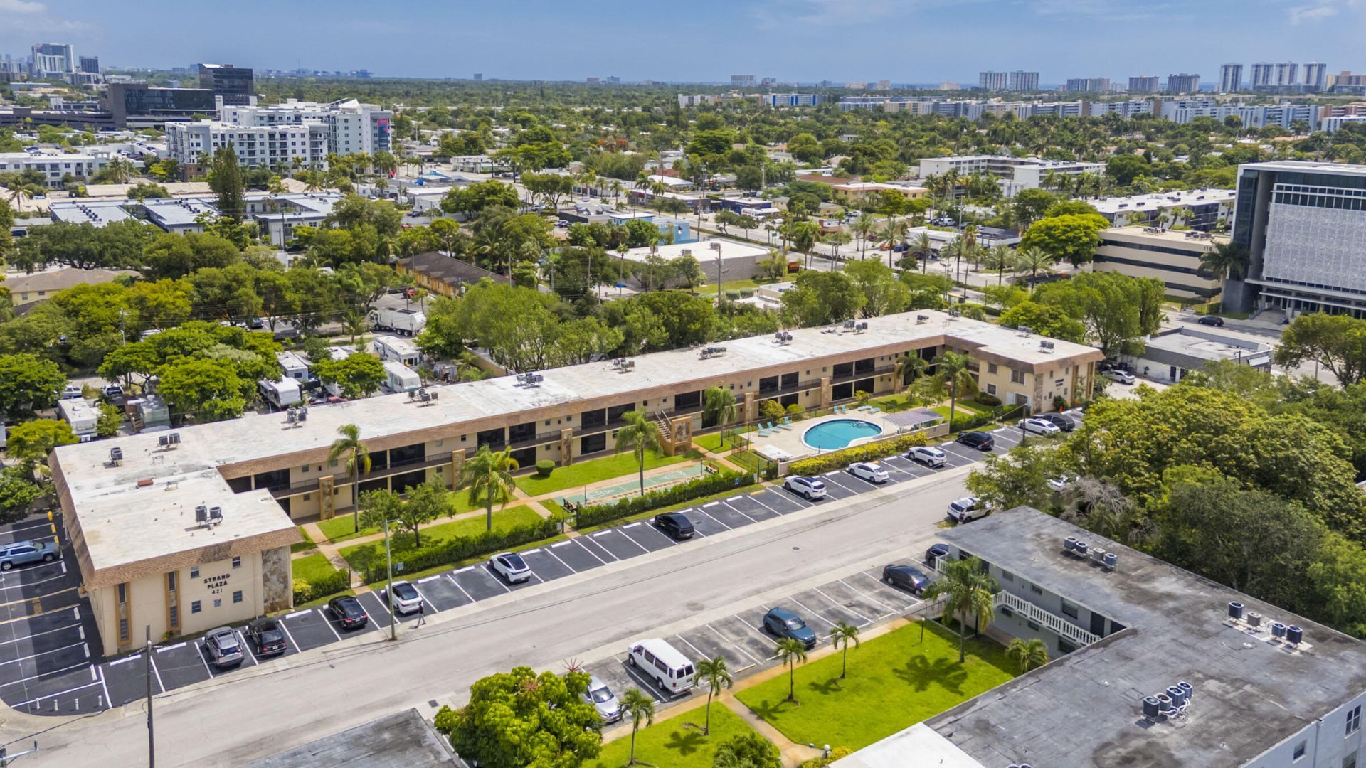 421 NE 1st Street, Unit 204, Hallandale Beach, FL 33009 Photo