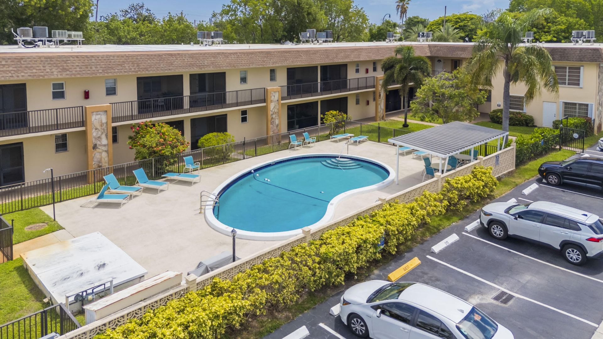 421 NE 1st Street, Unit 204, Hallandale Beach, FL 33009 Photo