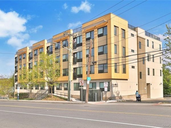 68 Lake Street , Unit 305, White Plains, NY 10603