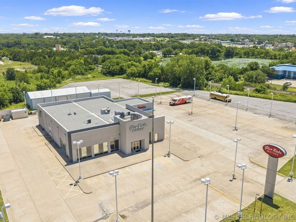 220 Holiday Drive , Ardmore, OK 73401