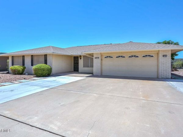 9719 W NEWPORT Drive, Sun City, AZ 85351
