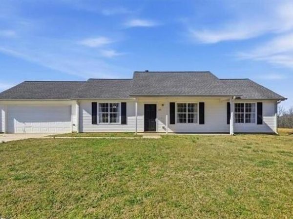 133 Carols Lane , Locust Grove, GA 30248