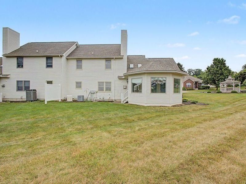 6 Fairway Drive , Mount Vernon, OH 43050 Photo 2